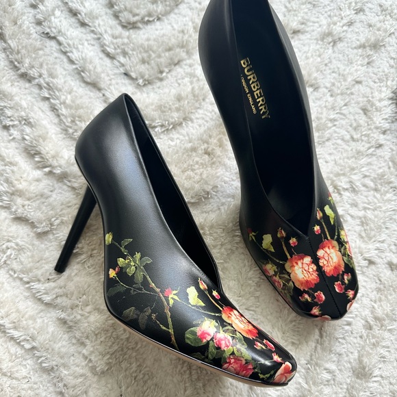 Burberry Diamond Flower 100 pump - Picture 1 of 5